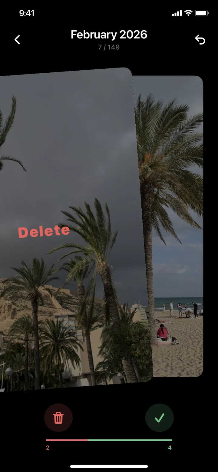 Swiping left to delete a photo in PhotoDelete